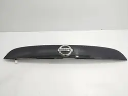 Nissan Juke I F15 Luz da placa traseira OEM 908681KR6A