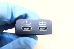 Porta USB BMW OE 5A84160 para X3 G01 LCI 20dX xDrive
