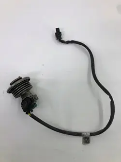 Mercedes AdBlue-suutin OEM A0004900713 - Käytetty