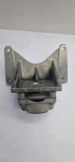 Suporte caixa Maserati Ghibli OEM 670038976