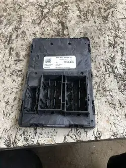 Käytetty mukavuusmoduuli OEM 8W0907063CF Audi A4 Avant