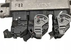 Renault Clio III 1.2 Unidade de Controle do Motor ECU 8200522357