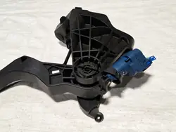 Kupplungspumpenpedal OEM 6R0721117B für VW Cross Polo