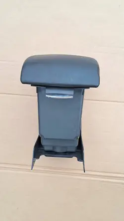 Käytetty Ford käsinoja OEM 7S71A045B32AE Mondeo MK4:lle