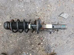 VW Golf 4 IV 97- 1.6 B Oikea etujousitus OEM