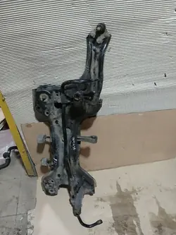 Aufhängungslenker OEM 6R0407151F für Skoda Fabia III Rapid