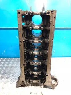Bloc moteur Mercedes OM613 OEM 6130110101 Occasion