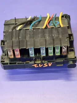 Módulo Caixa de Fusíveis Citroen Peugeot OEM 9664055480