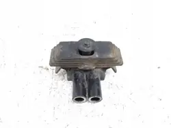Lexus RX III taka-akselin tasauspyörästön kiinnike OEM JUR234879