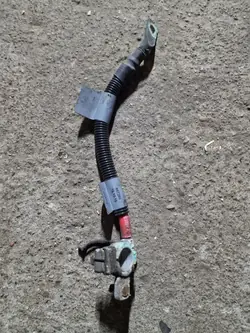 Câble Batterie Scania OEM 2420648 - État Utilisé