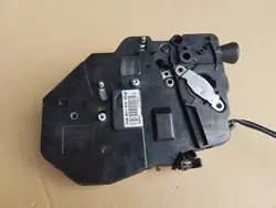Fechadura do porta-malas traseiro / VW Caddy III / VW T5 / 7H0827426AD