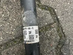 Arbre de transmission droit gauche TESLA Model 3 AWD 2018--> OEM 1044119-00-D
