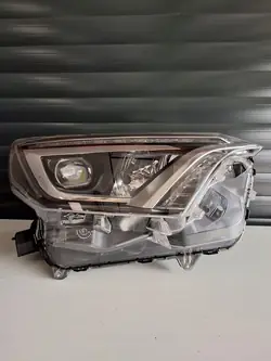 Höger Strålkastare RAV4 16-18 OEM 81145-42680