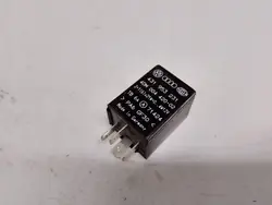 Relais VW Audi 431953231