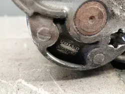 Volvo V70 II hihnajännitin OEM 30757282 - Käytetty