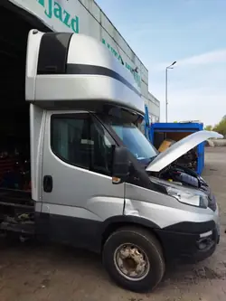 Cabina Iveco Daily 14 usada - OEM KABINA IVECO