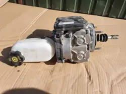 Tesla Model S Bromsservopump 1043885-00-A