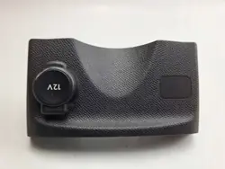 12V Etupistorasia OEM 9822293280 DS 3 Crossbackille
