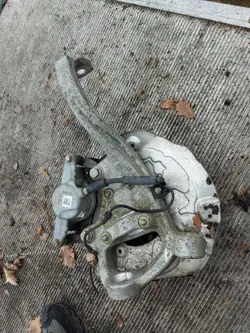 Rotule de direction gauche avant OEM 2052100 Mercedes-Benz