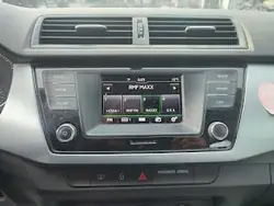 Rádio CD Skoda OE OEM 6V0035871B - Usado