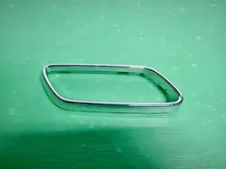 Mercedes-Benz OEM A2068858403 Tampa Escape Traseira Direita
