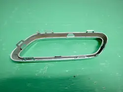 Mercedes-Benz OEM A2068858403 Oikea Taka Pakoputken Koriste