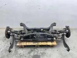 Mercedes B-luokka W246 takajousituspalkki OEM MMAUTKO-28138-