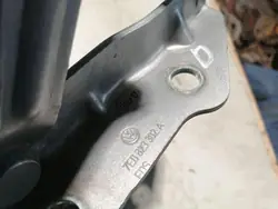 Charnière de capot droit OEM 7E0823302A VW Transporter