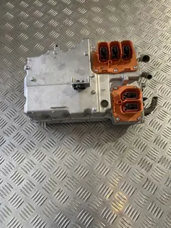 Volvo XC90 2017 Muuntaja OEM 31673216 - Käytetty