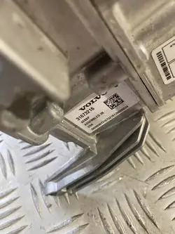 Volvo XC90 2017 Omvormer OEM 31673216 - Gebruikt