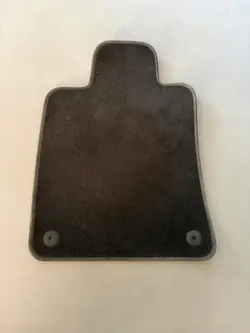 OEM MY83-18323-AAW Passagierteppich Aston Martin DBX