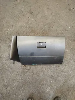 VW Golf IV Matkustajan hansikaslokero OEM 1J1857101A
