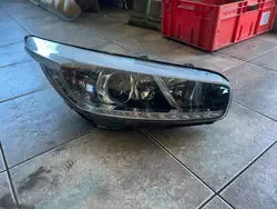 Faros Derecho Kia Ceed Xenon LED 12-15 Europa 92102-A2020