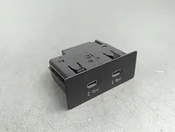 Enchufe USB Nissan OEM 284H37HA0A para X-Trail T33