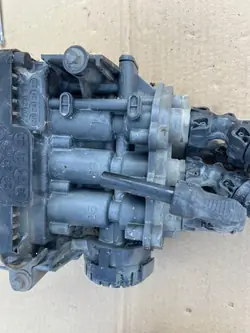 Soupape ECAS OEM 66666666666666 pour Volvo FH4