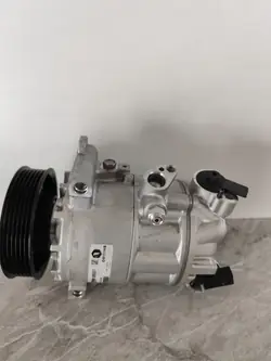 Compresseur de climatisation VALEO 699357