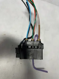 Audi S6 C7 A6 Pneumatiikkaventtiilipalikka OEM 4H0616013B
