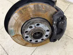 McPherson-fjädring VW Golf VII OEM 5Q0413023GP PR