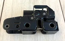 OEM 6Q0823509B Motorkapslot VW Touran Caddy