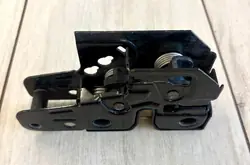 OEM 6Q0823509B Motorhuvelås VW Touran Caddy