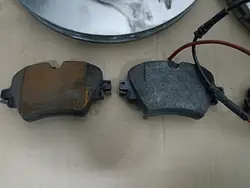 Ensemble Disques et Plaquettes de Frein Avant BMW G20 6877212 6890553
