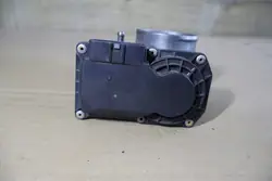 Corps de papillon 1.8 VVTI TOYOTA AVENSIS T27 22030-0T050