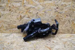 Vattenpump Termostat Hölje Volvo XC40 1.5 TB OEM 32208947