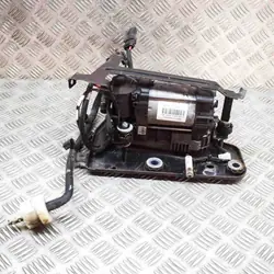 Volvo XC60 II Luftfjädringskompressor OEM 15150000713
