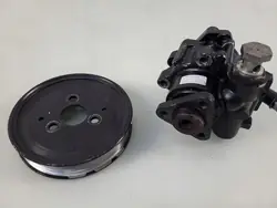 Pompe de direction assistée Audi A8 D3 OE 4E0145156B