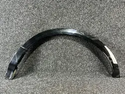 Protetor de para-lama dianteiro Audi Q6 e-tron OEM 85H853817G