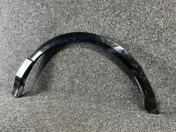Audi Q6 e-tron etulokasuoja OEM 85H853817G