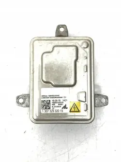 Alfa Romeo Xenon-moduulisarja OEM 130732932015 Oikea
