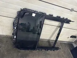 Toit Panoramique BMW OEM 8070628 pour G31 Touring