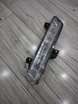 LED Päiväajovalot Vasen OEM 266051034R Renault Clio IV